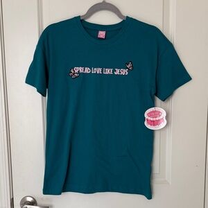 ✨NWT Spread Live Like Jesus Women’s Top🦋
